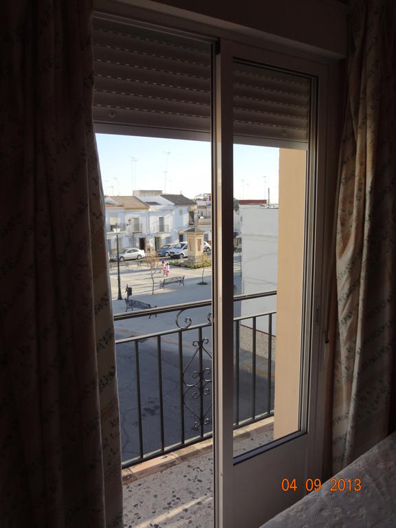 Hostal San Pedro Sanlúcar la Mayor Dış mekan fotoğraf