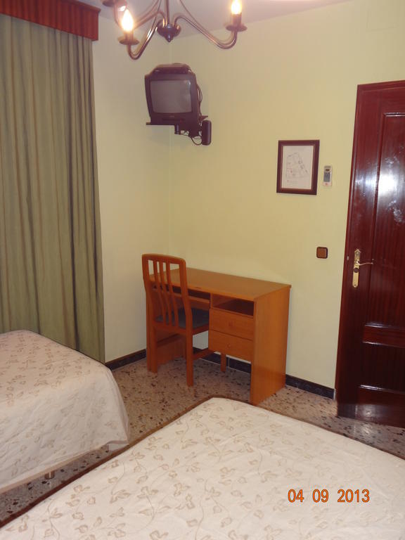Hostal San Pedro Sanlúcar la Mayor Dış mekan fotoğraf